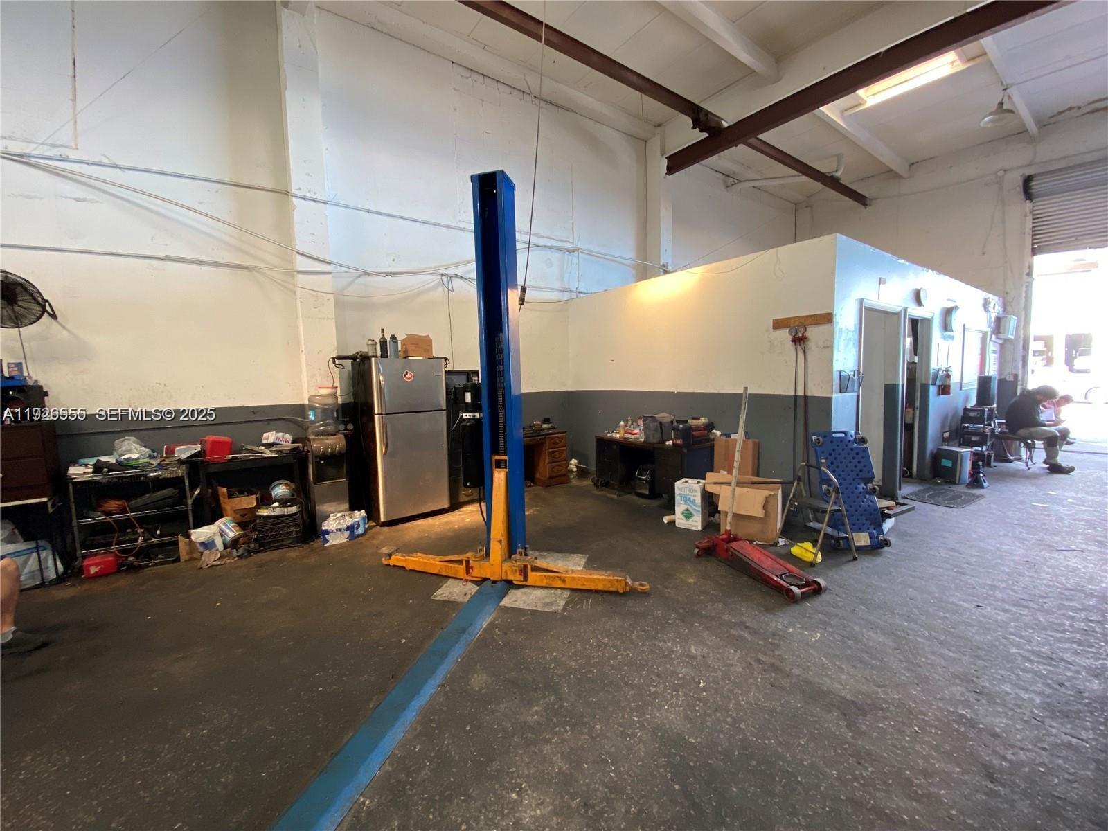 A11926555 Property Photo 2