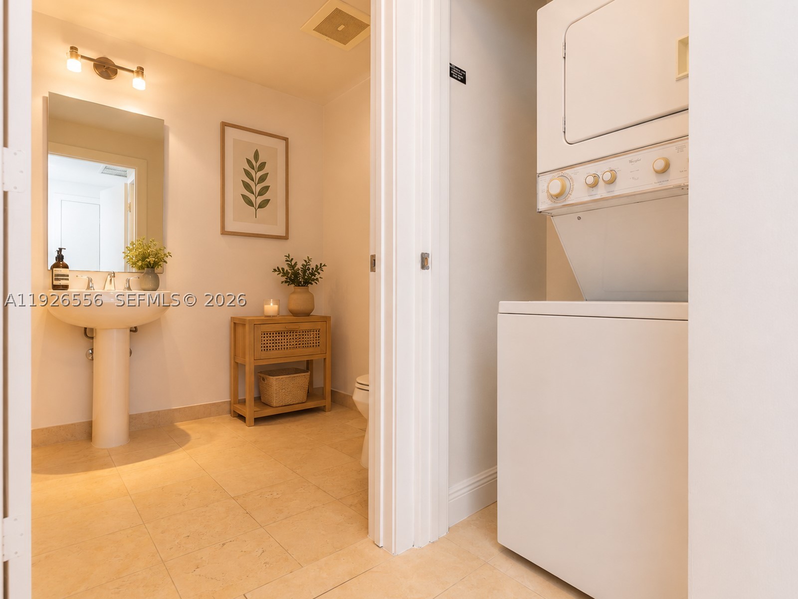 1050 Brickell Ave 606 Property Photo 11