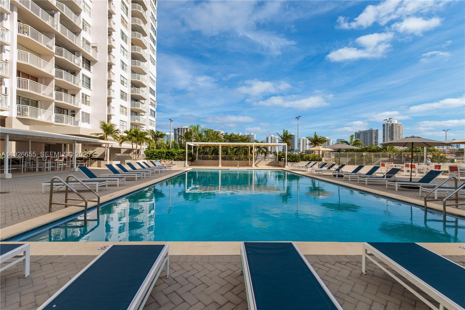 18011 Biscayne Blvd 1501 Property Photo 8