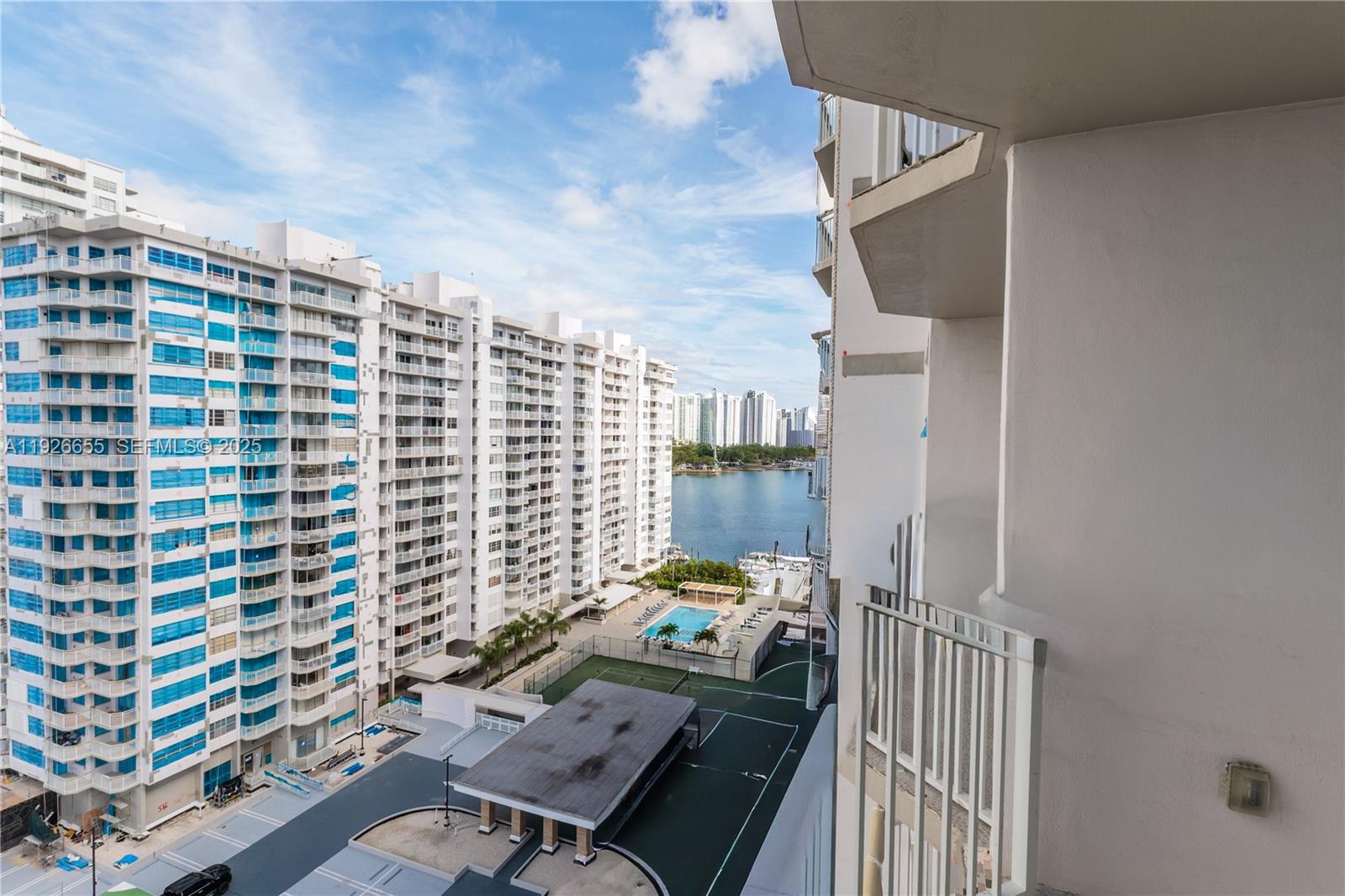 18011 Biscayne Blvd 1501 Property Photo 29