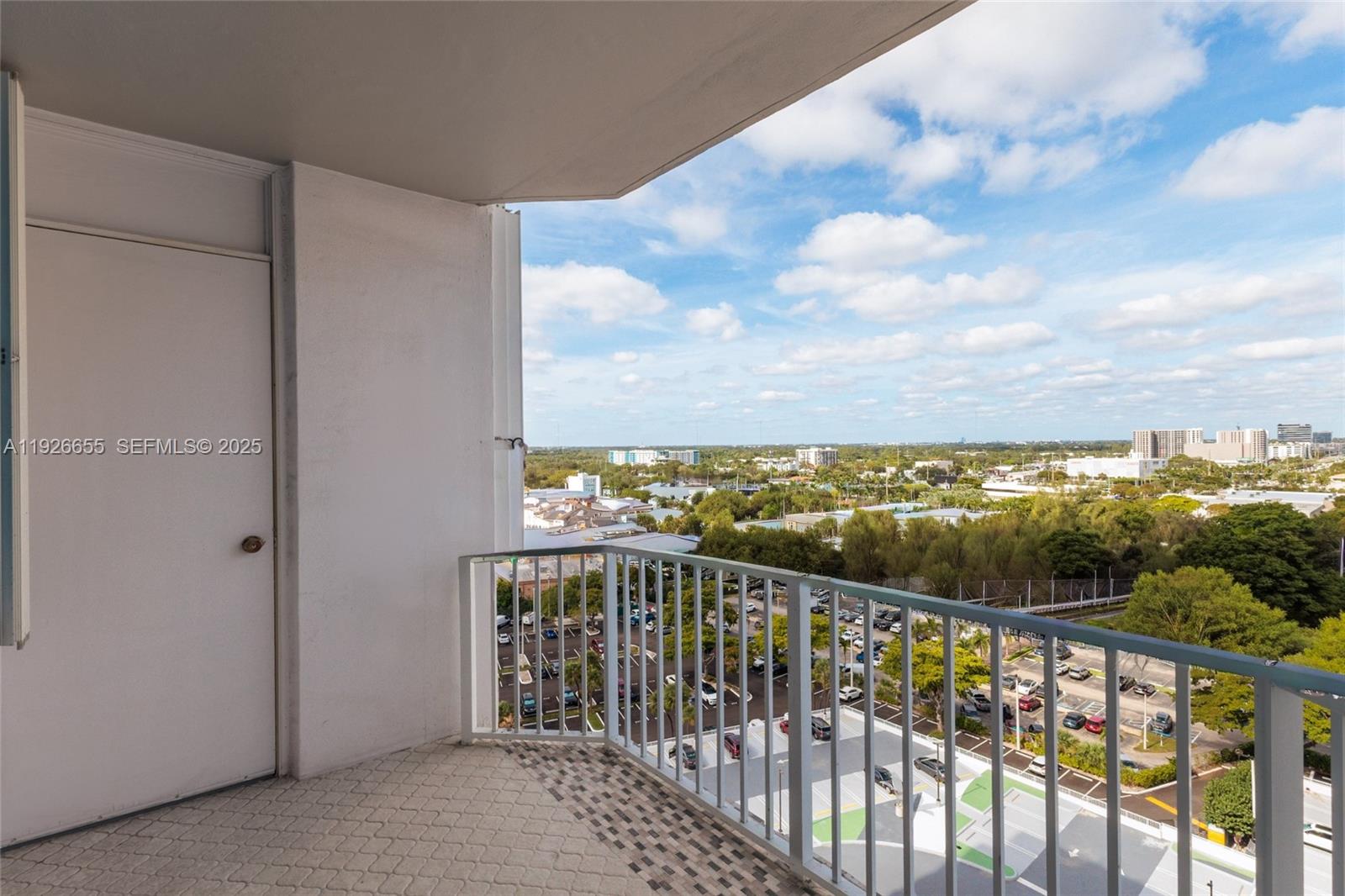 18011 Biscayne Blvd 1501 Property Photo 30