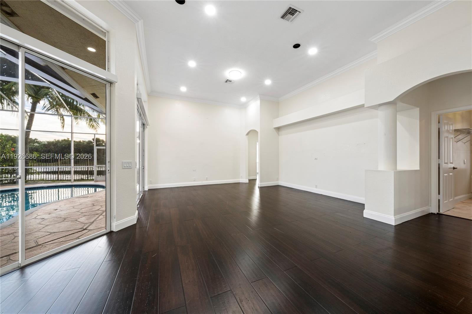 2893 Oakbrook Dr Property Photo 20