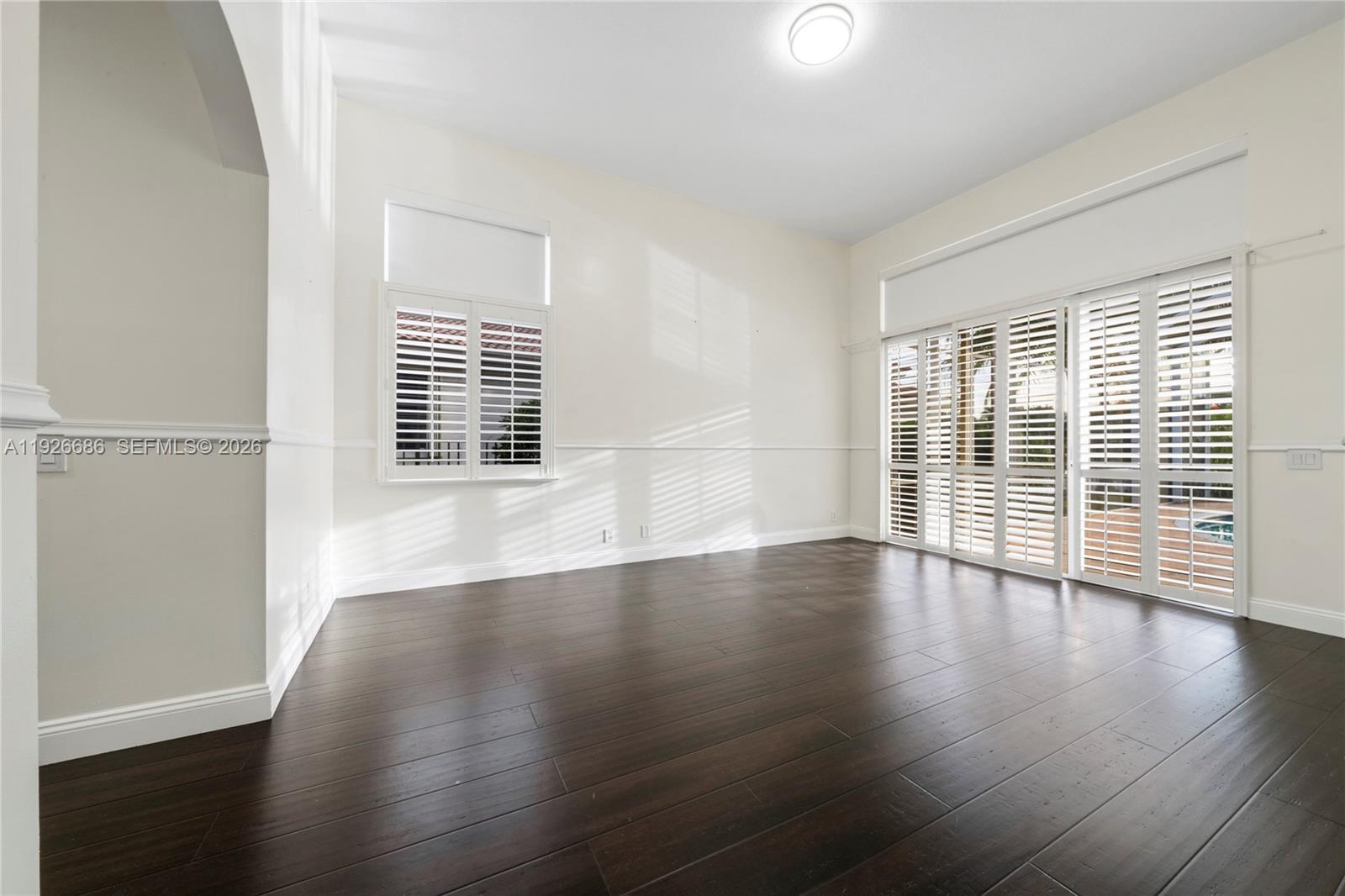 2893 Oakbrook Dr Property Photo 21