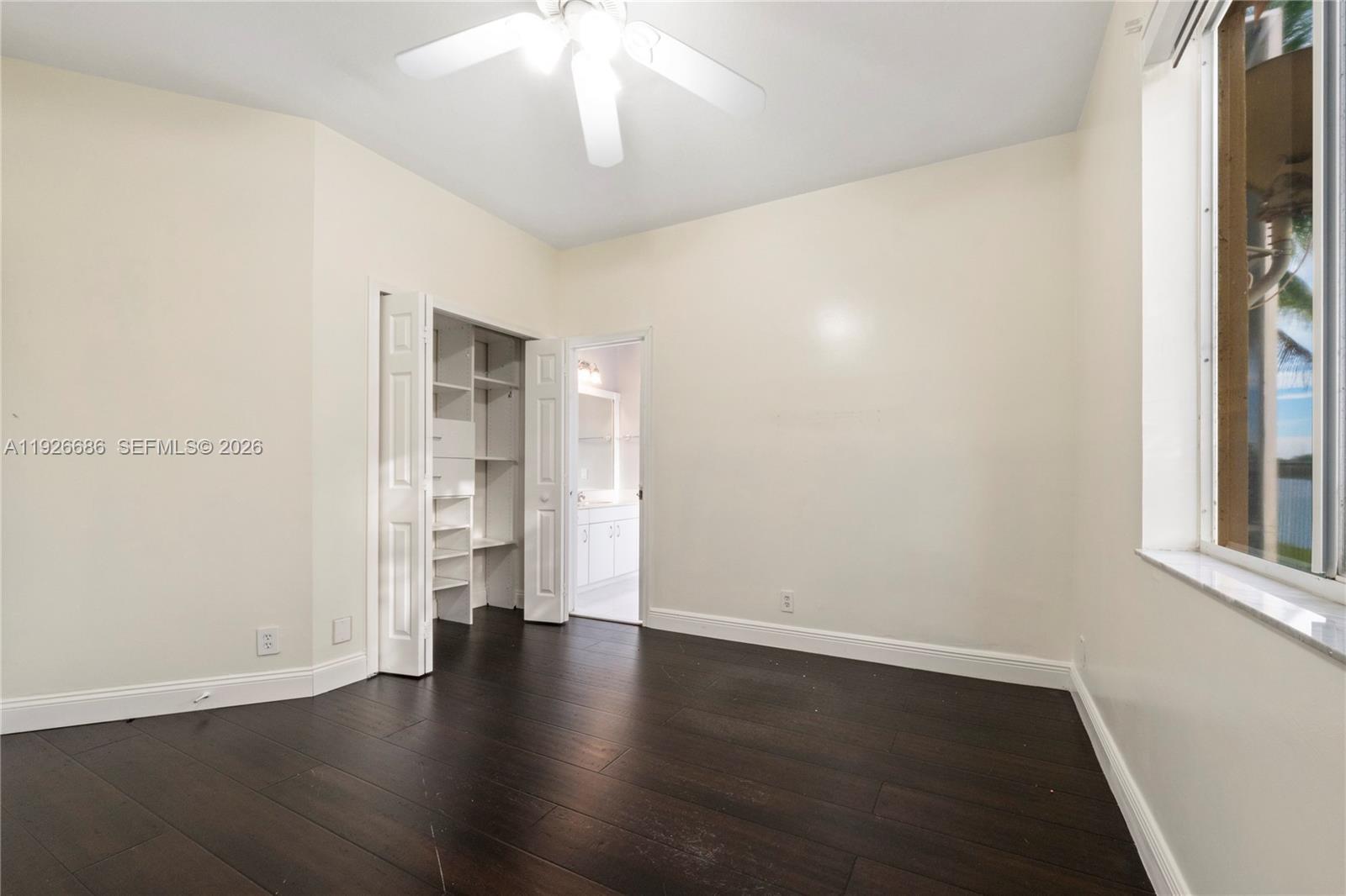 2893 Oakbrook Dr Property Photo 26