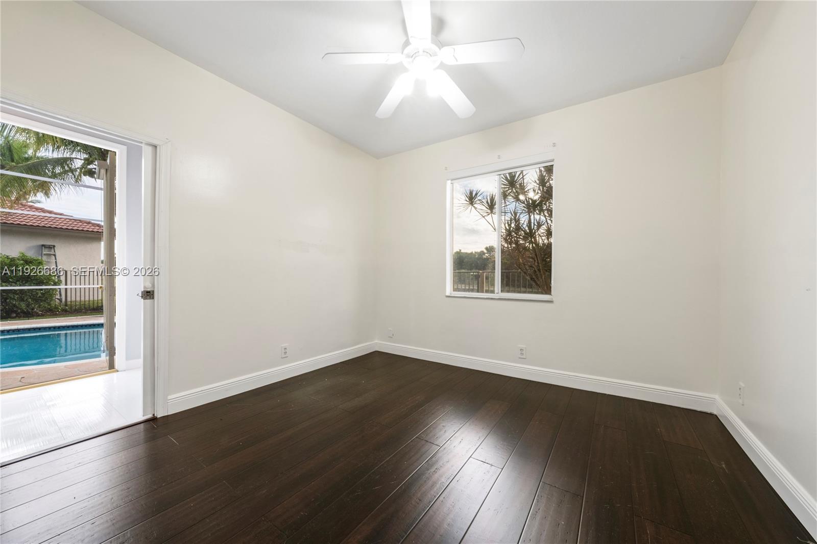 2893 Oakbrook Dr Property Photo 27