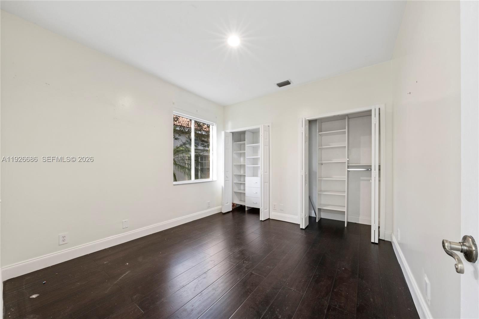 2893 Oakbrook Dr Property Photo 30