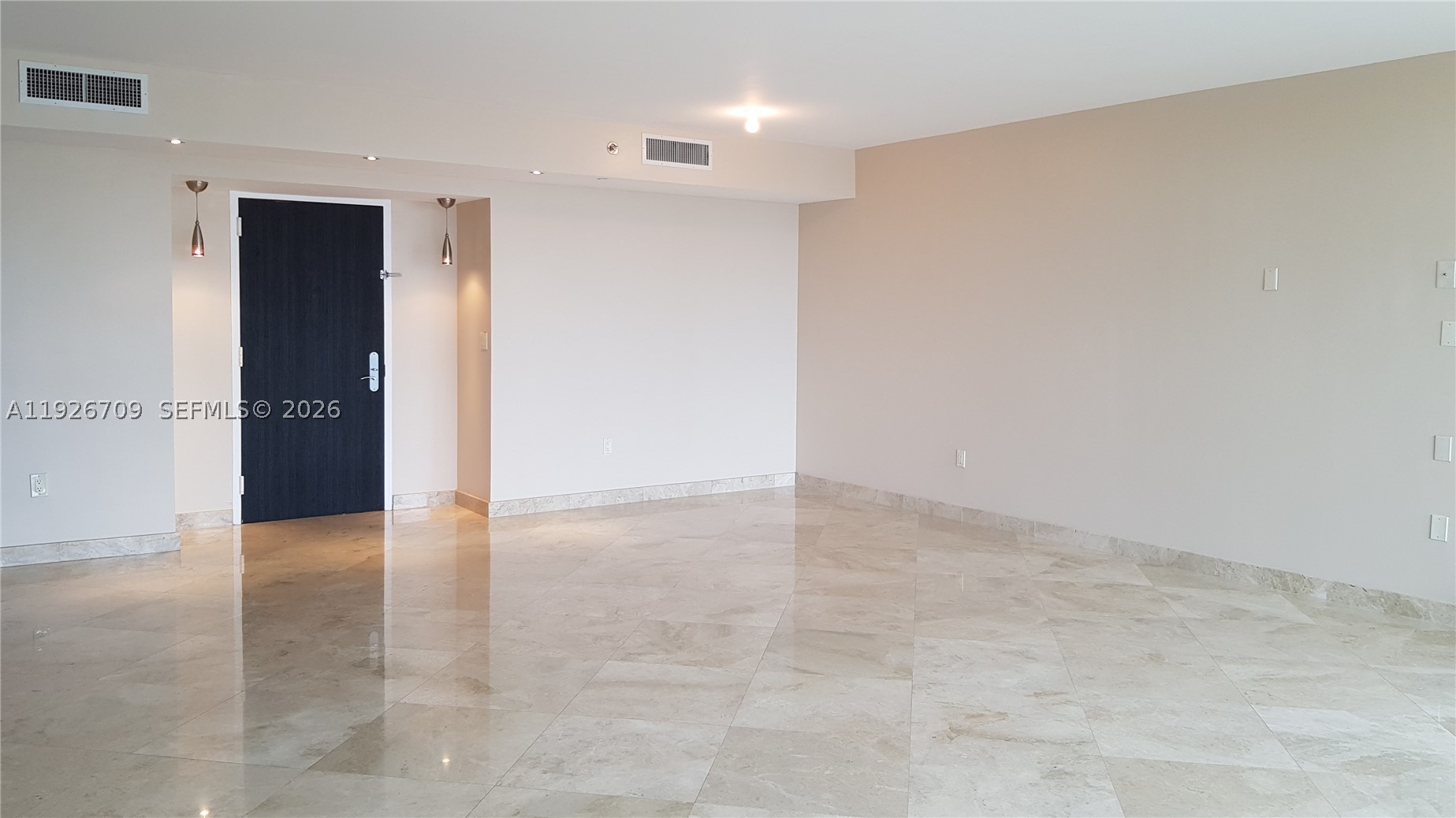 1850 S Ocean Dr 1405 Property Photo 4