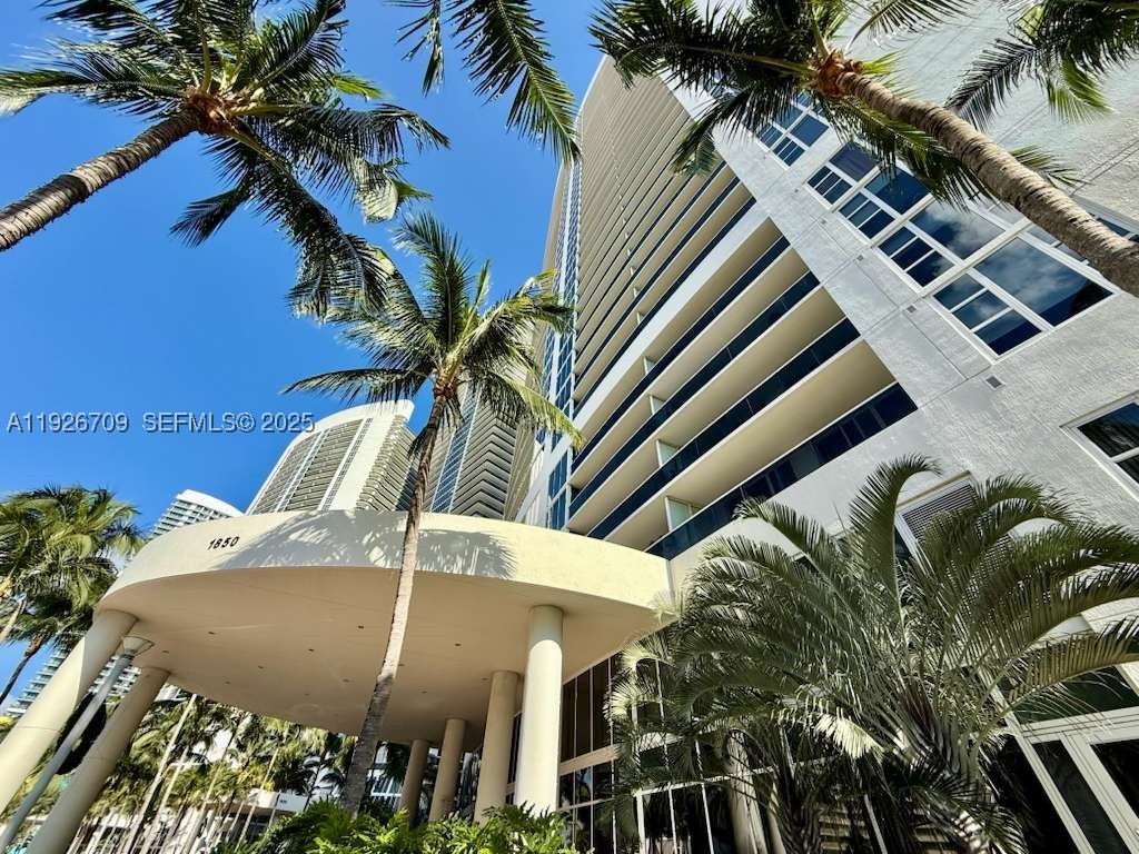 1850 S Ocean Dr 1405 Property Photo 40