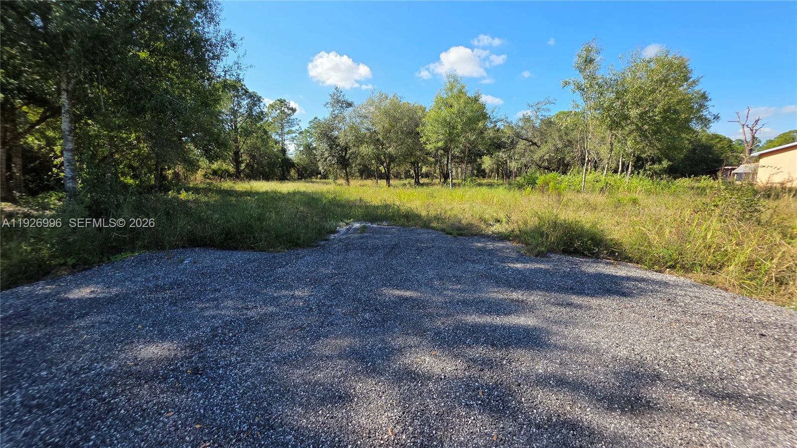 340 N Jinete St Property Photo 12