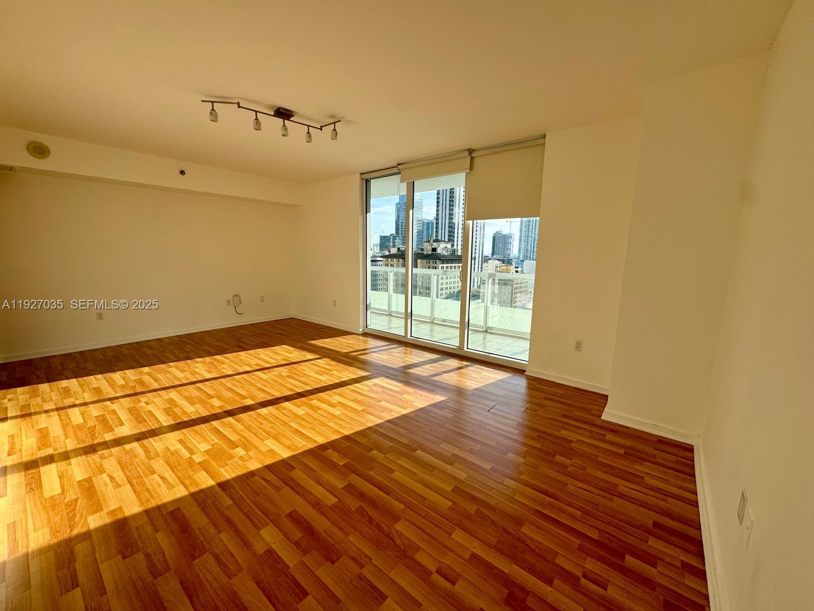 50 Biscayne Blvd 1703 Property Photo 7