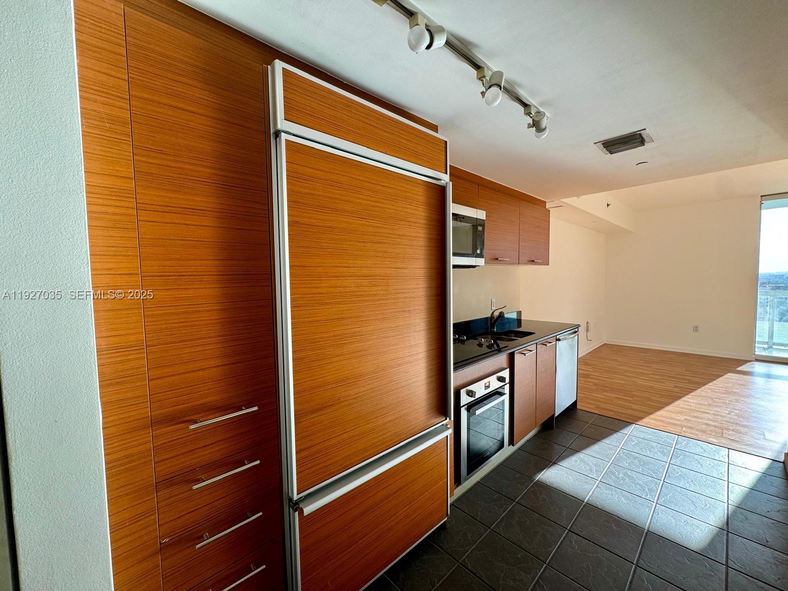 50 Biscayne Blvd 1703 Property Photo 11