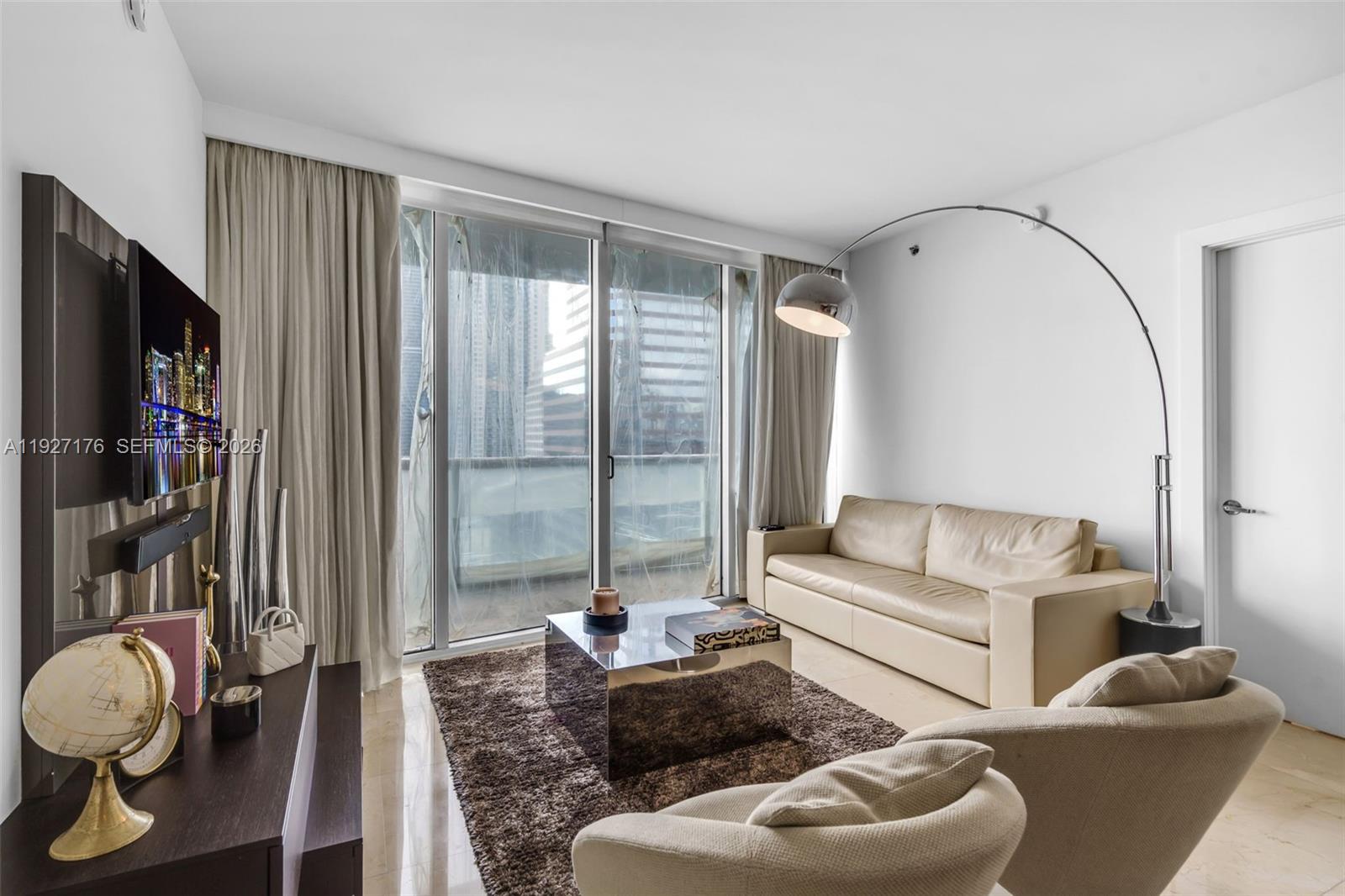 495 Brickell Ave 2405 Property Photo 11