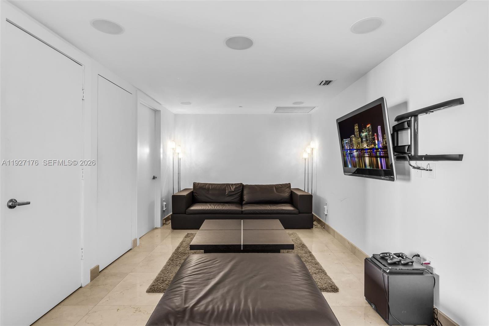 495 Brickell Ave 2405 Property Photo 12