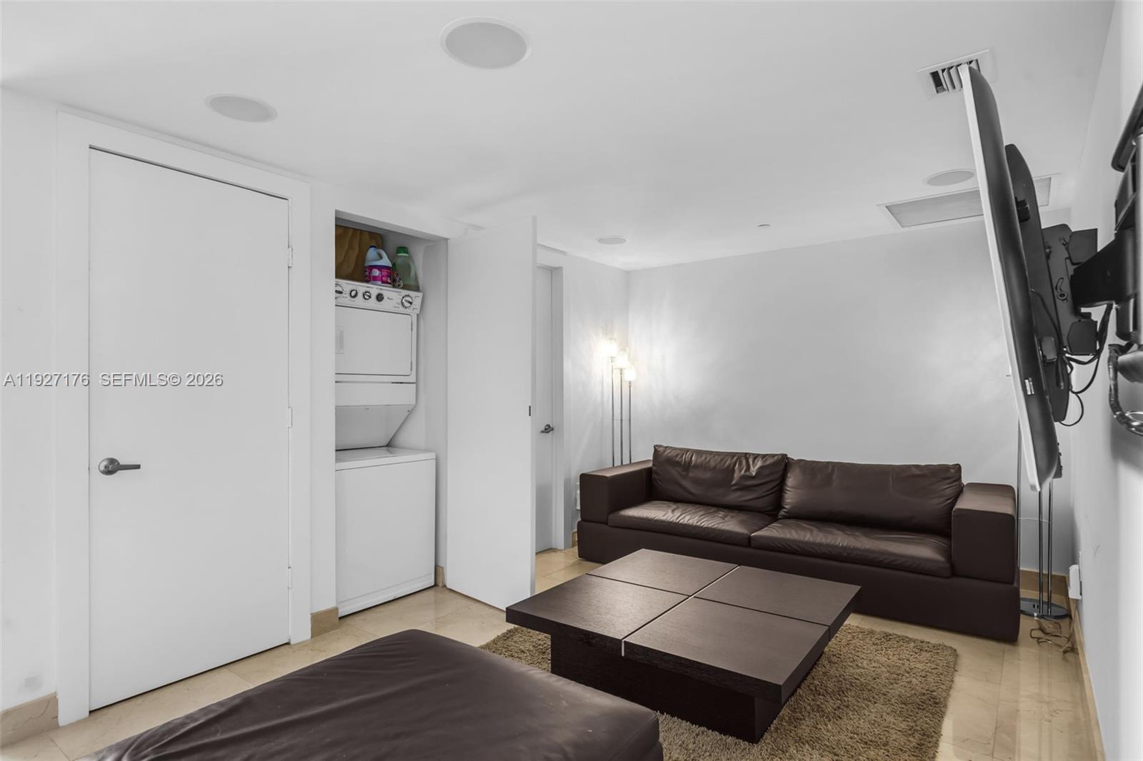 495 Brickell Ave 2405 Property Photo 13