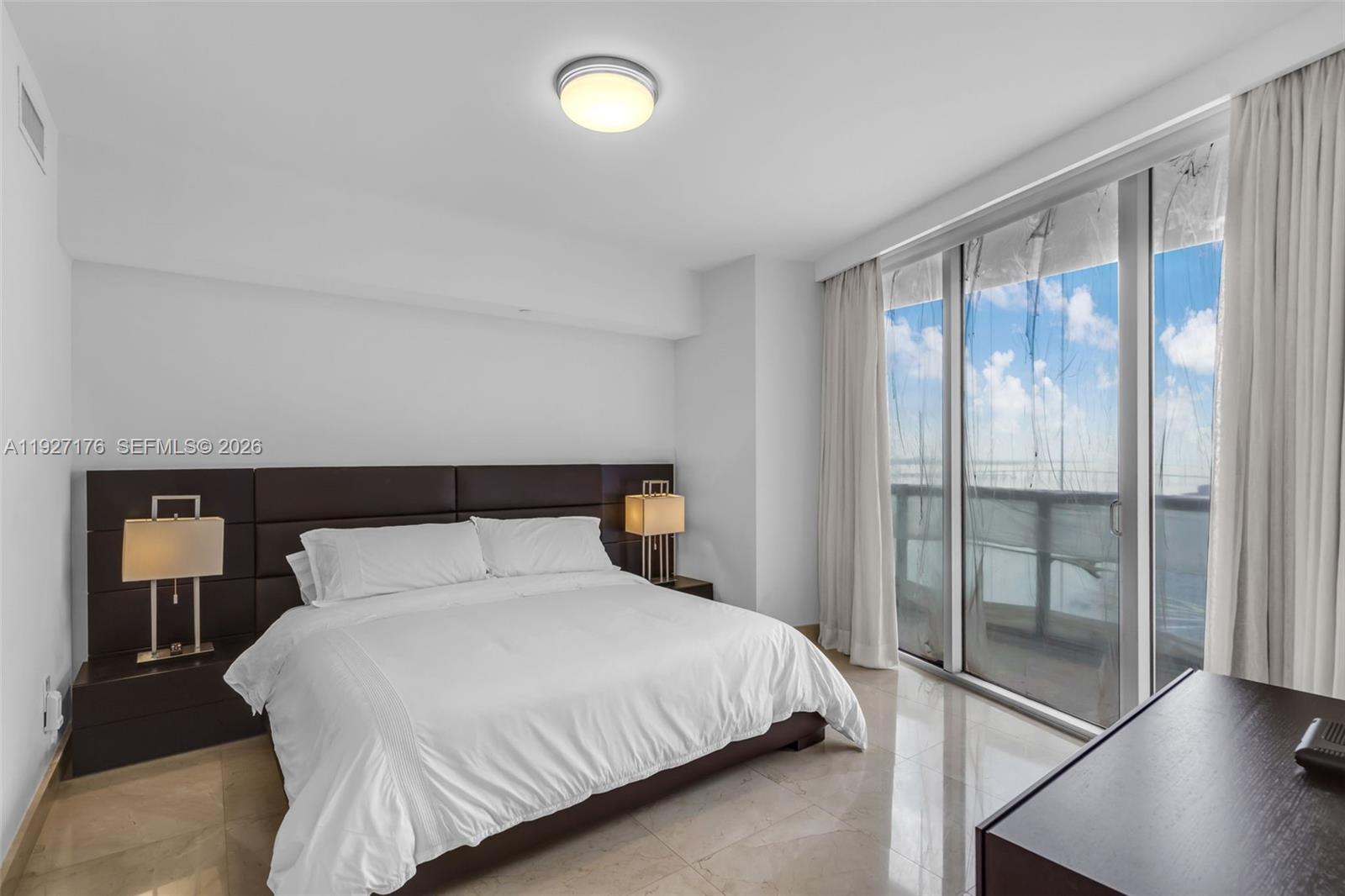 495 Brickell Ave 2405 Property Photo 15