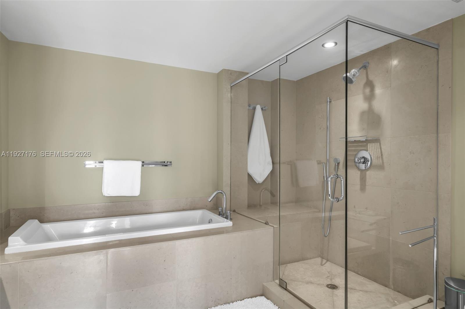 495 Brickell Ave 2405 Property Photo 22