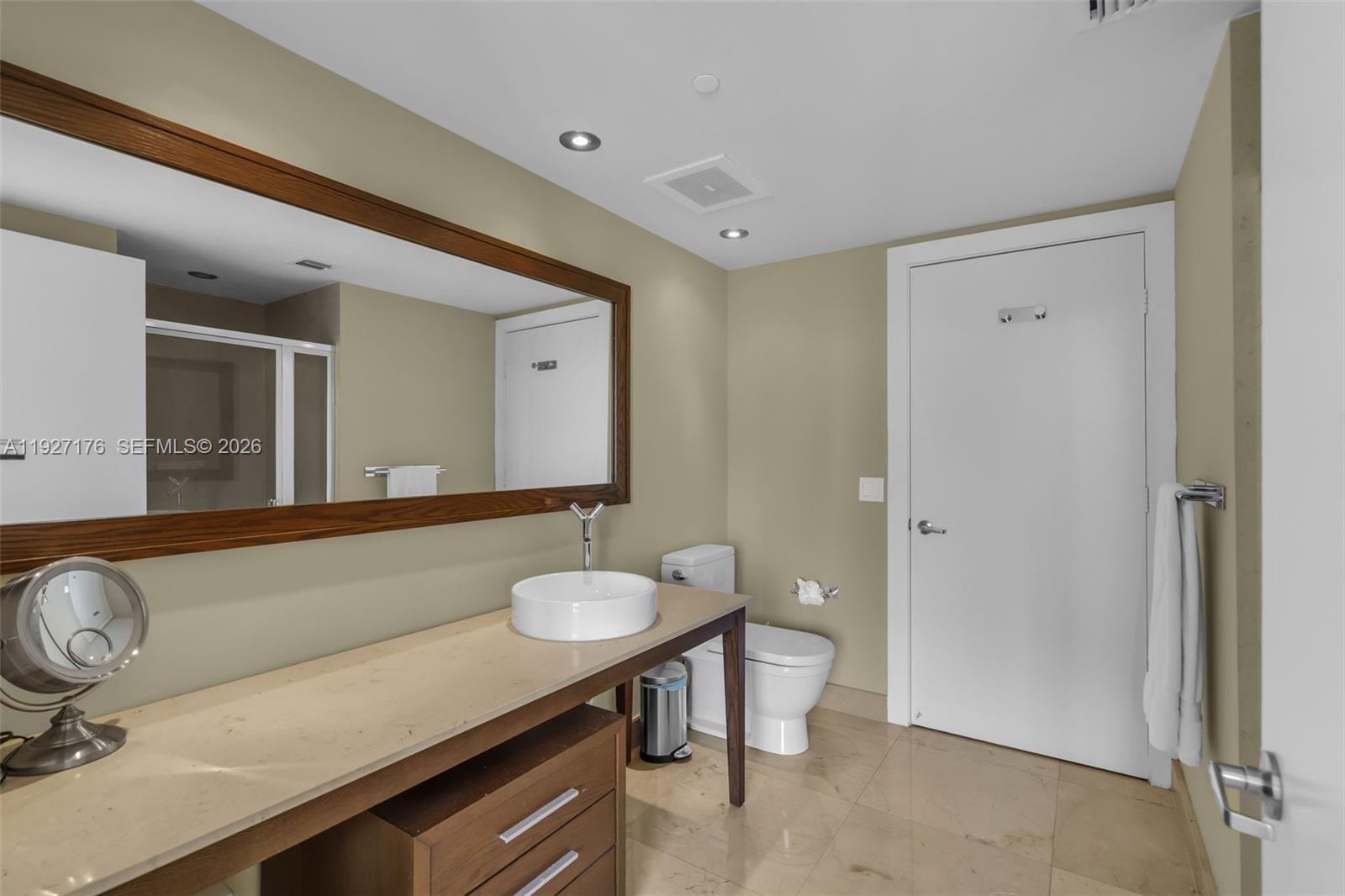495 Brickell Ave 2405 Property Photo 27