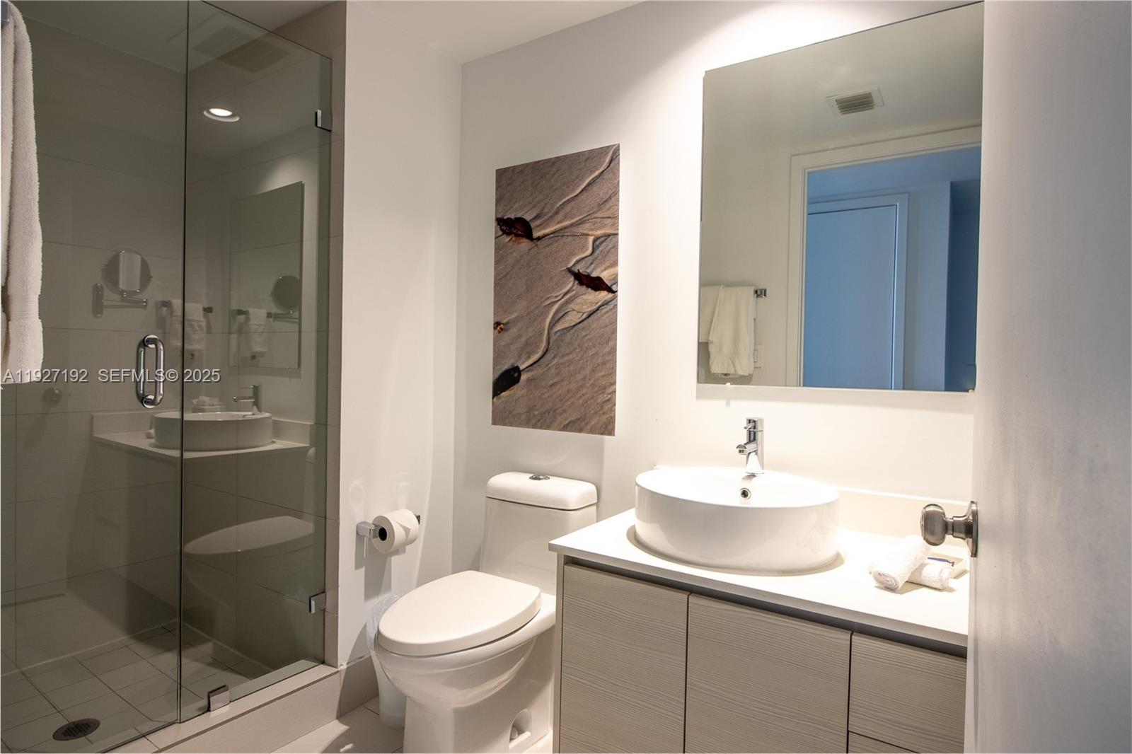 2602 E Hallandale Beach Blvd R708 Property Photo 21