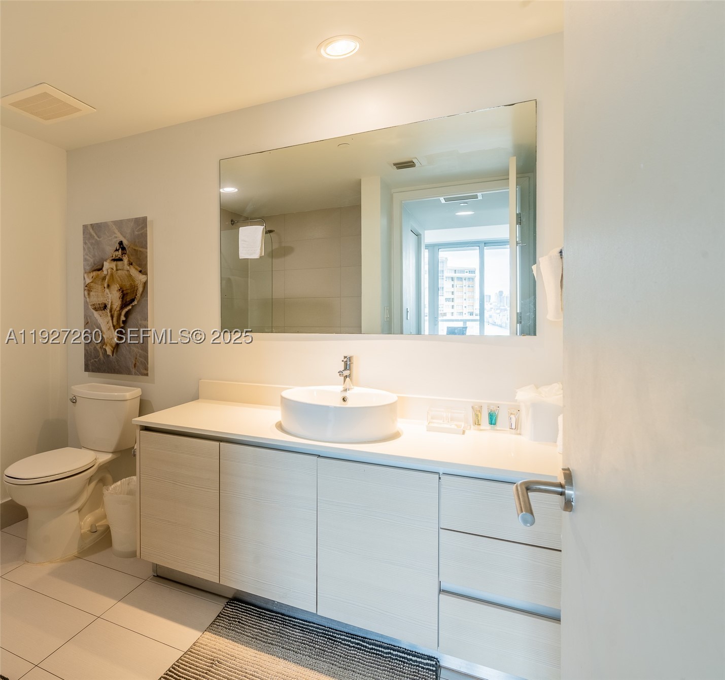 2602 E Hallandale Beach Blvd R809 Property Photo 9
