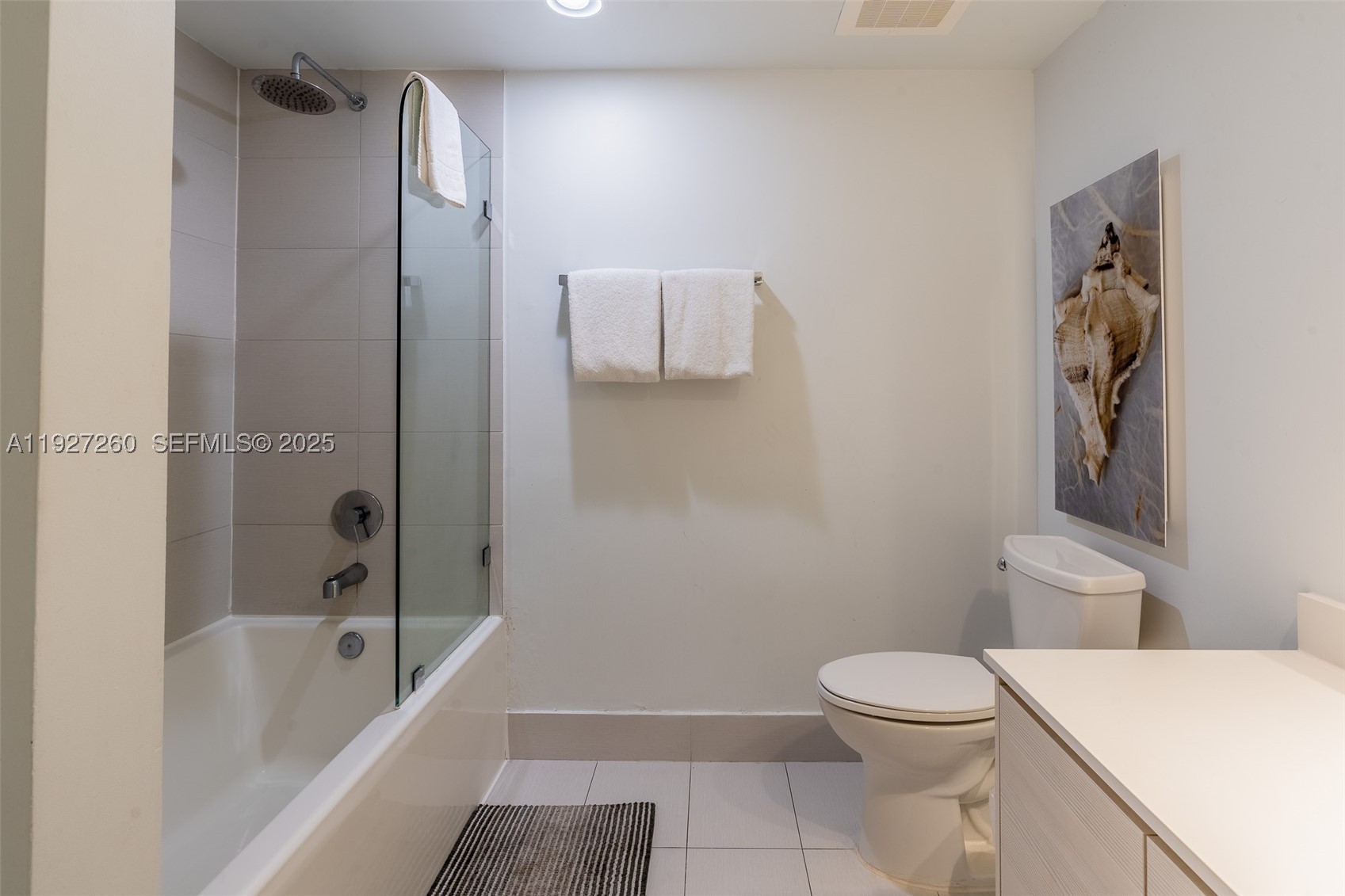 2602 E Hallandale Beach Blvd R809 Property Photo 10