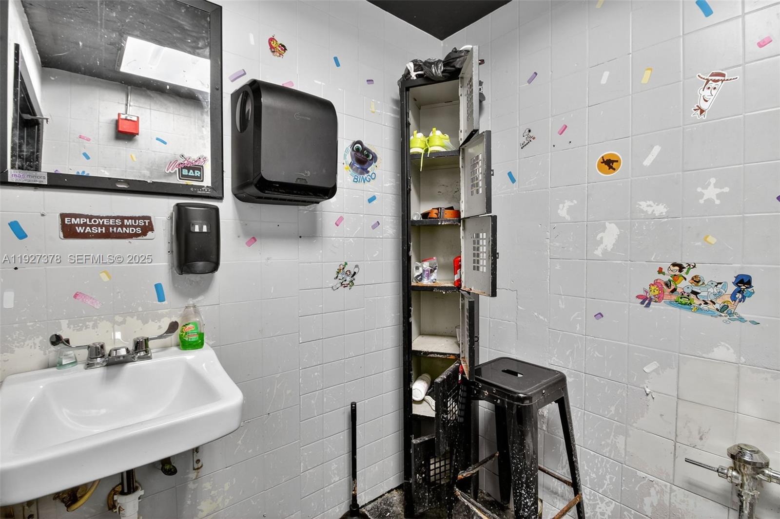 1216 Washington Ave Property Photo 17