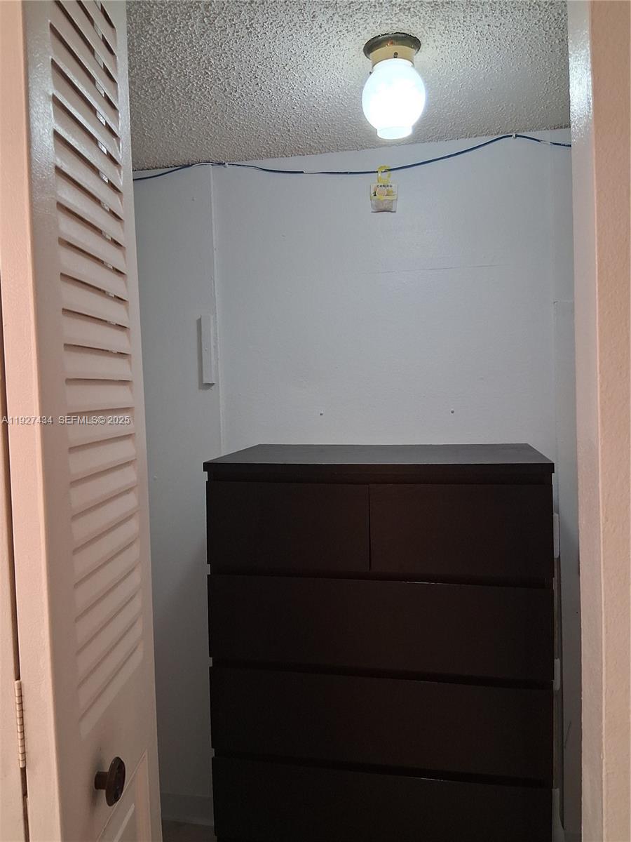 3905 N Nob Hill Rd 510 Property Photo 37