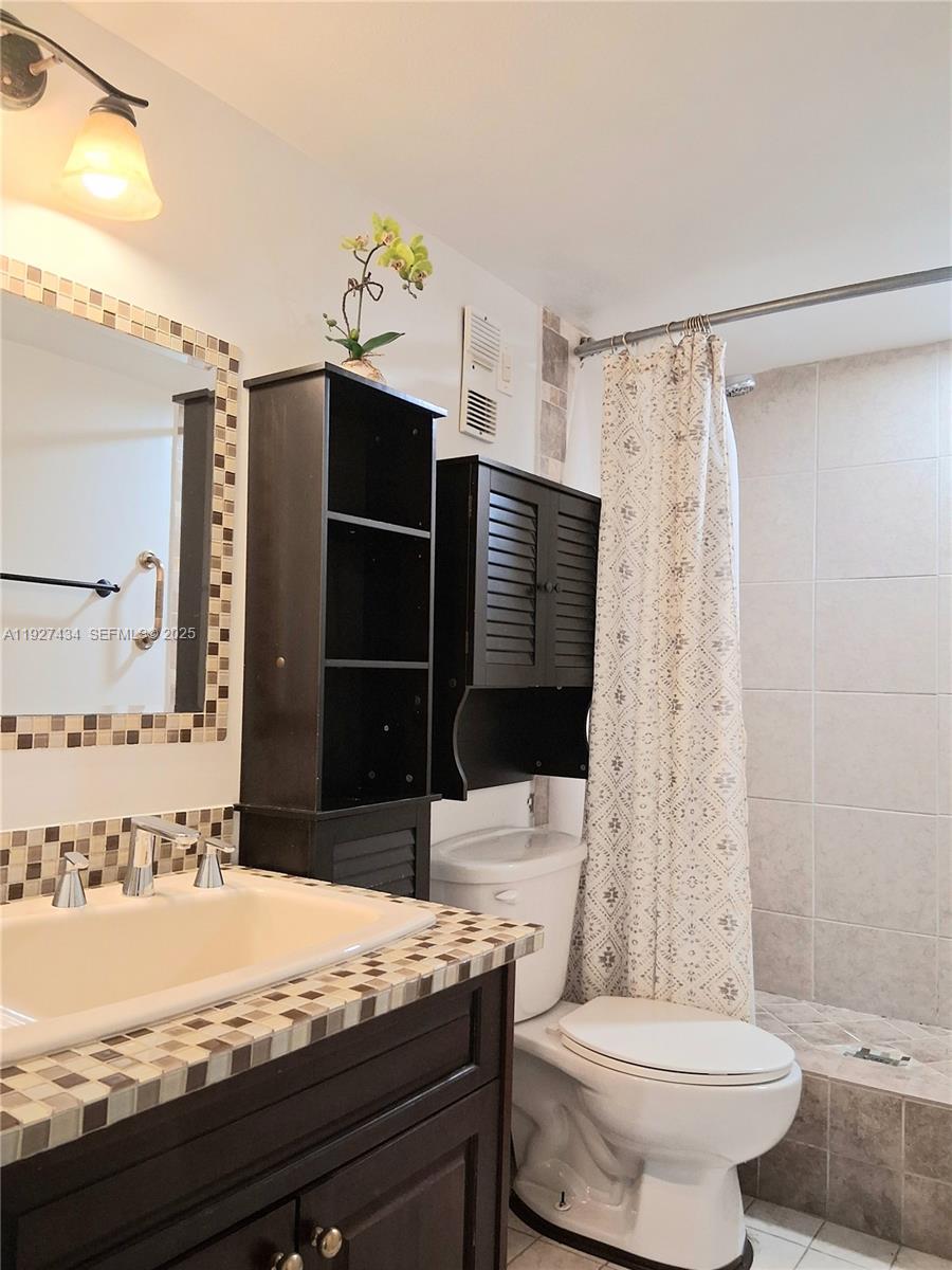 3905 N Nob Hill Rd 510 Property Photo 56