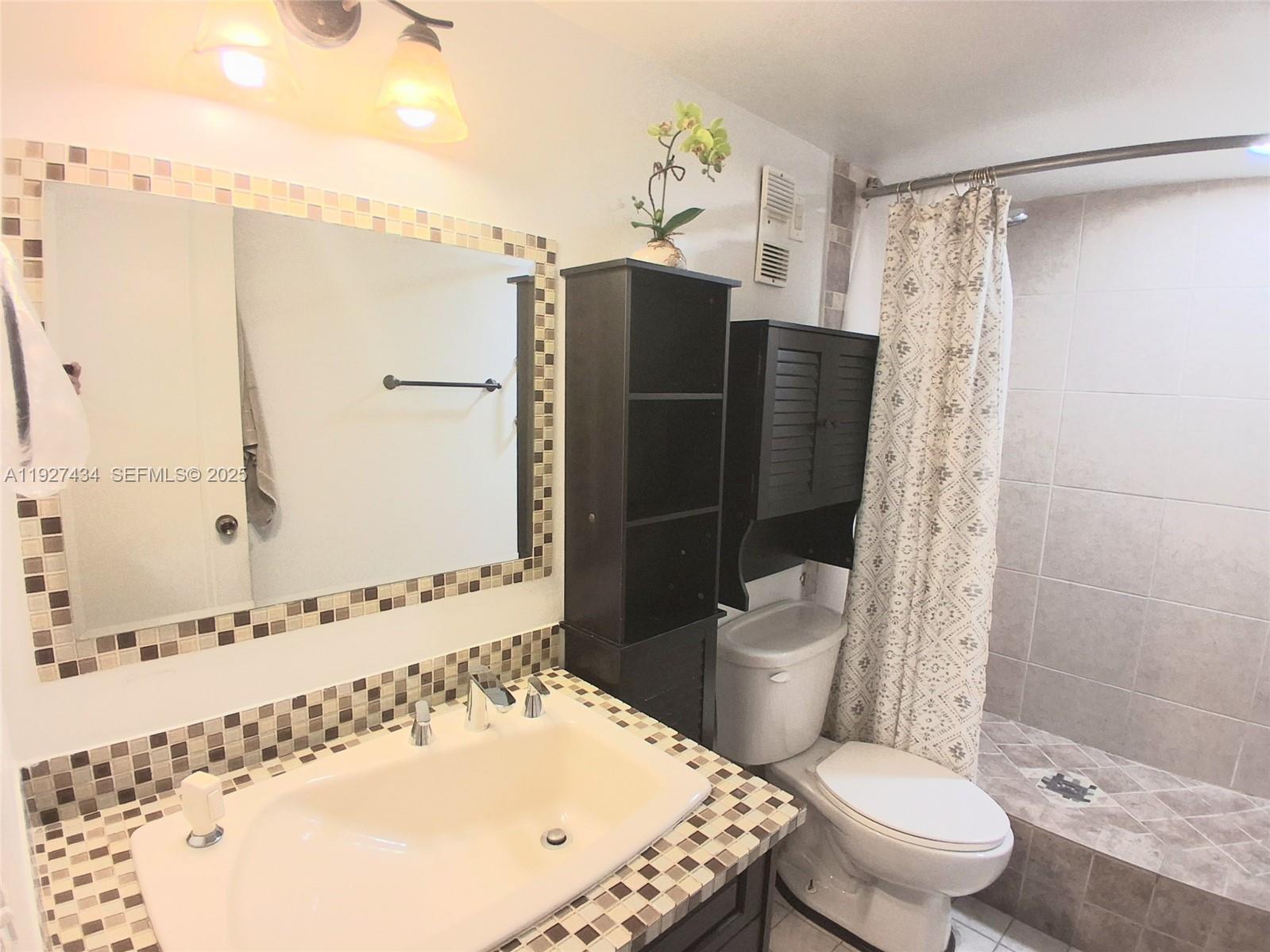 3905 N Nob Hill Rd 510 Property Photo 57