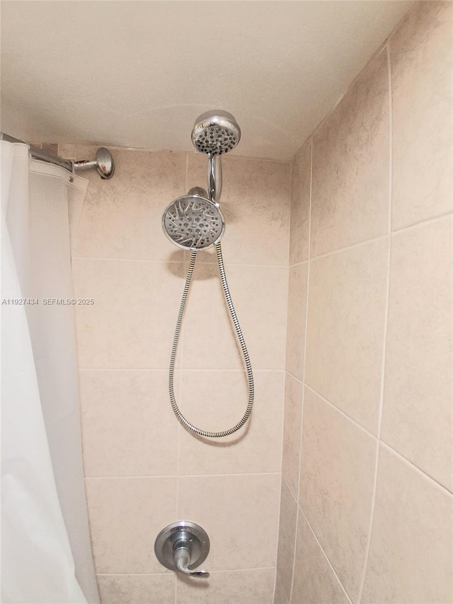 3905 N Nob Hill Rd 510 Property Photo 58