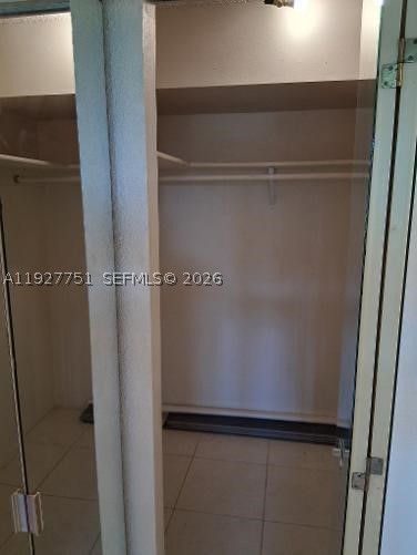 1000 Saint Charles Pl L2 Property Photo 16