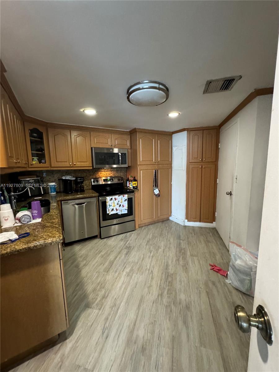 905 Brickell Bay Dr 1530 A-b Property Photo 16
