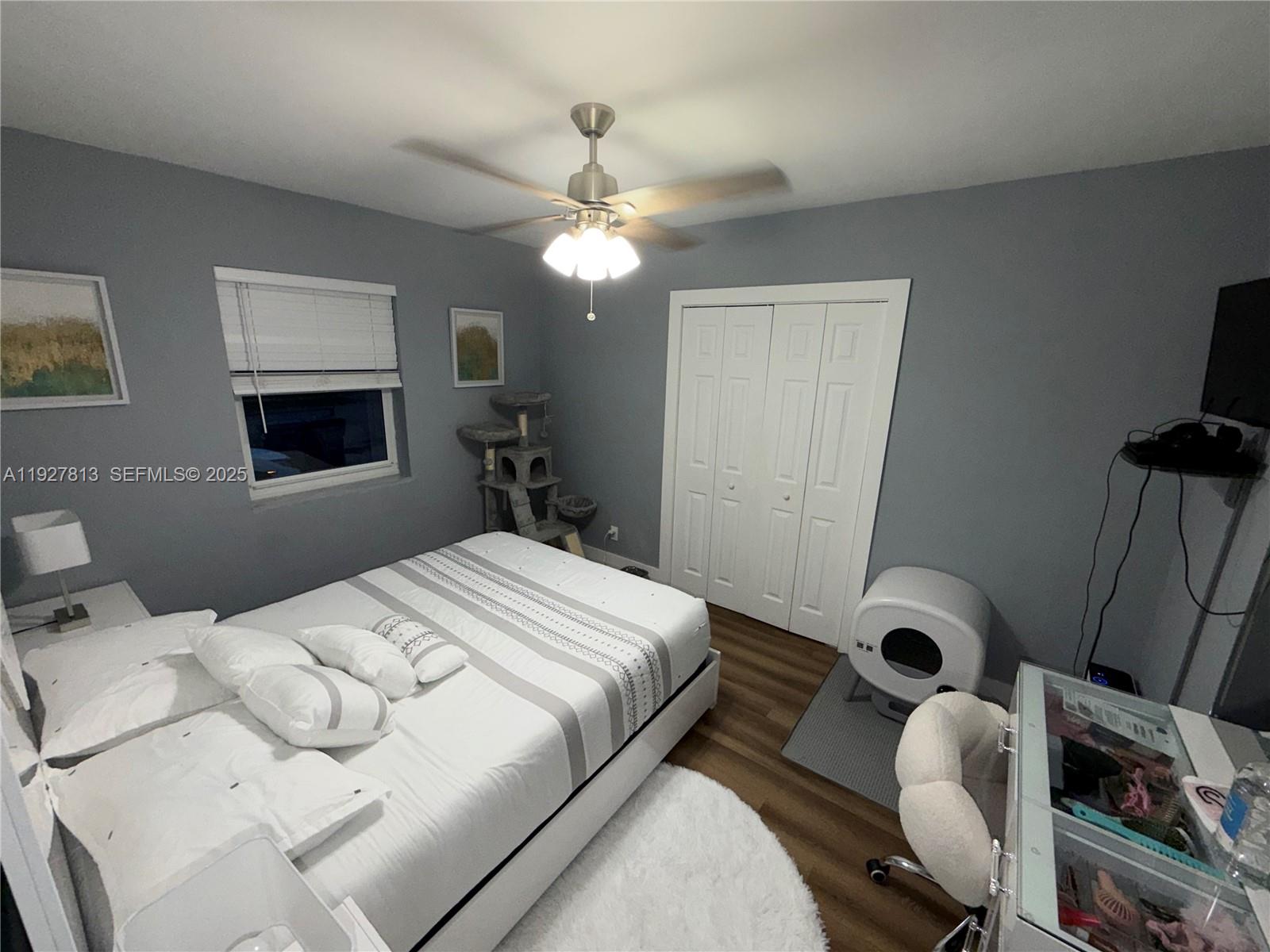 100 Ne 171st Ter Property Photo 11