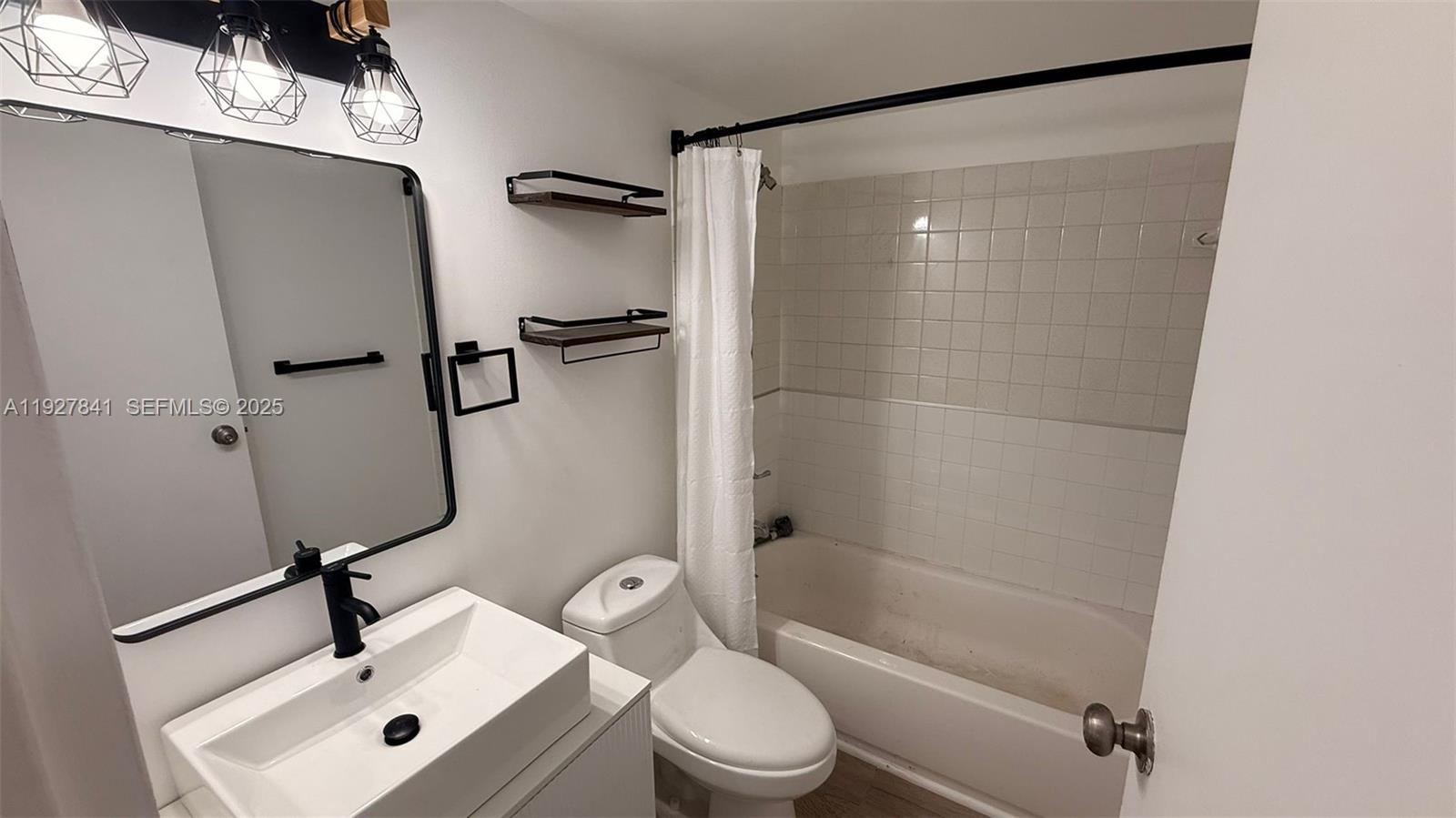 5845 Washington St 65 Property Photo 10