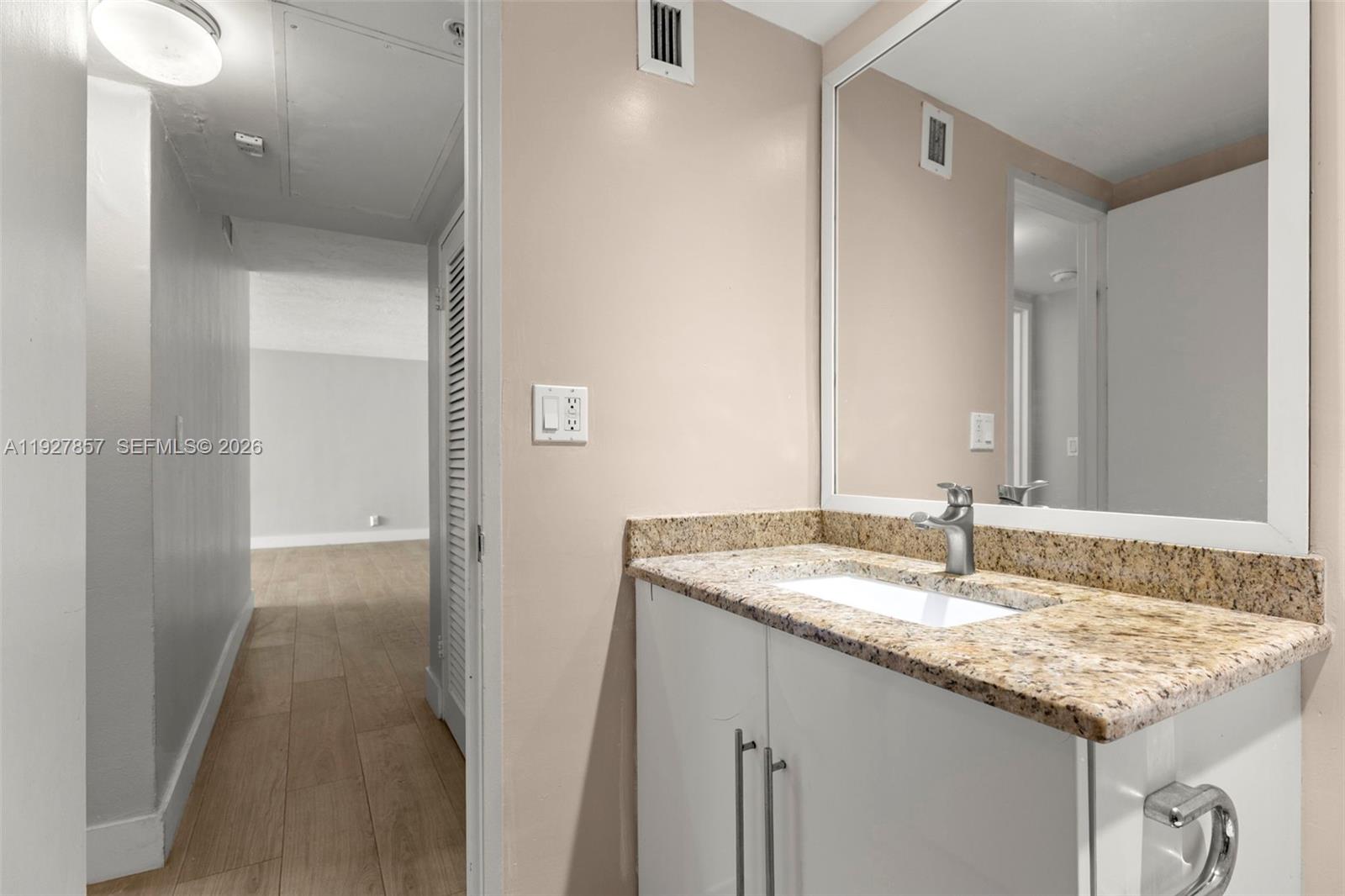 3001 S Ocean Dr 1145 Property Photo 20