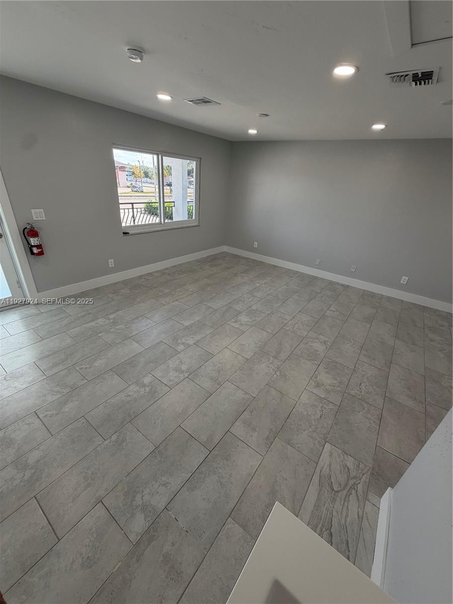 2700 Evans Ave 3 Property Photo 18