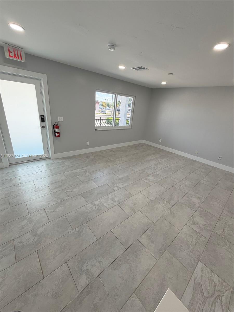 2700 Evans Ave 3 Property Photo 19