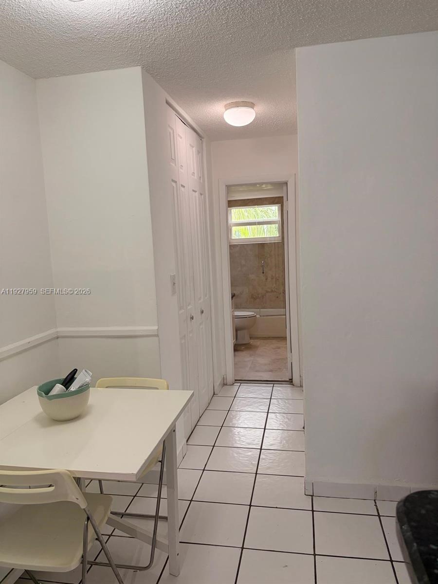 335 Collins Ave 302 Property Photo 16