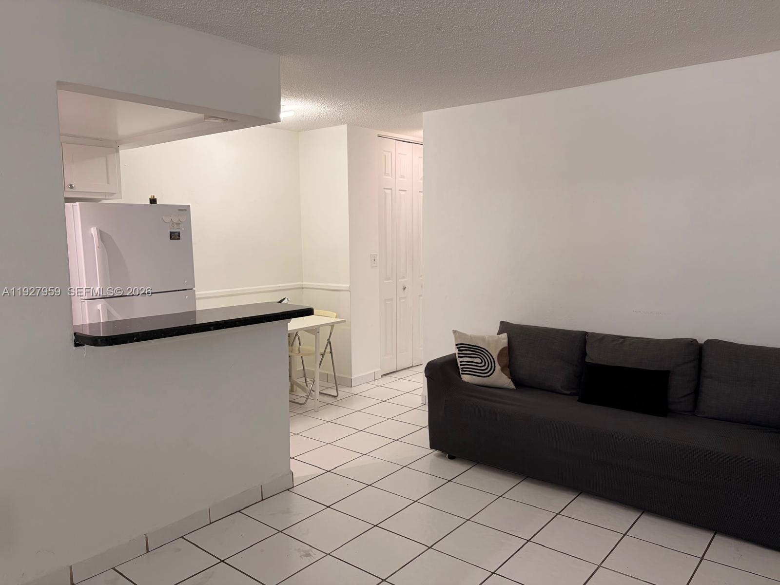335 Collins Ave 302 Property Photo 20