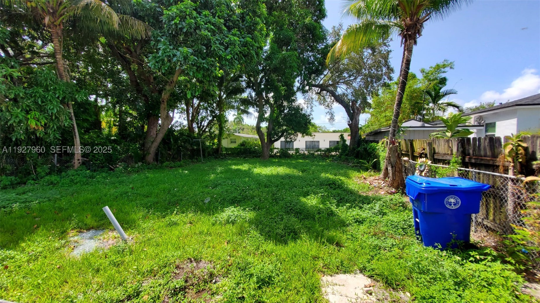 560 NW 53rd St Property Photo 1