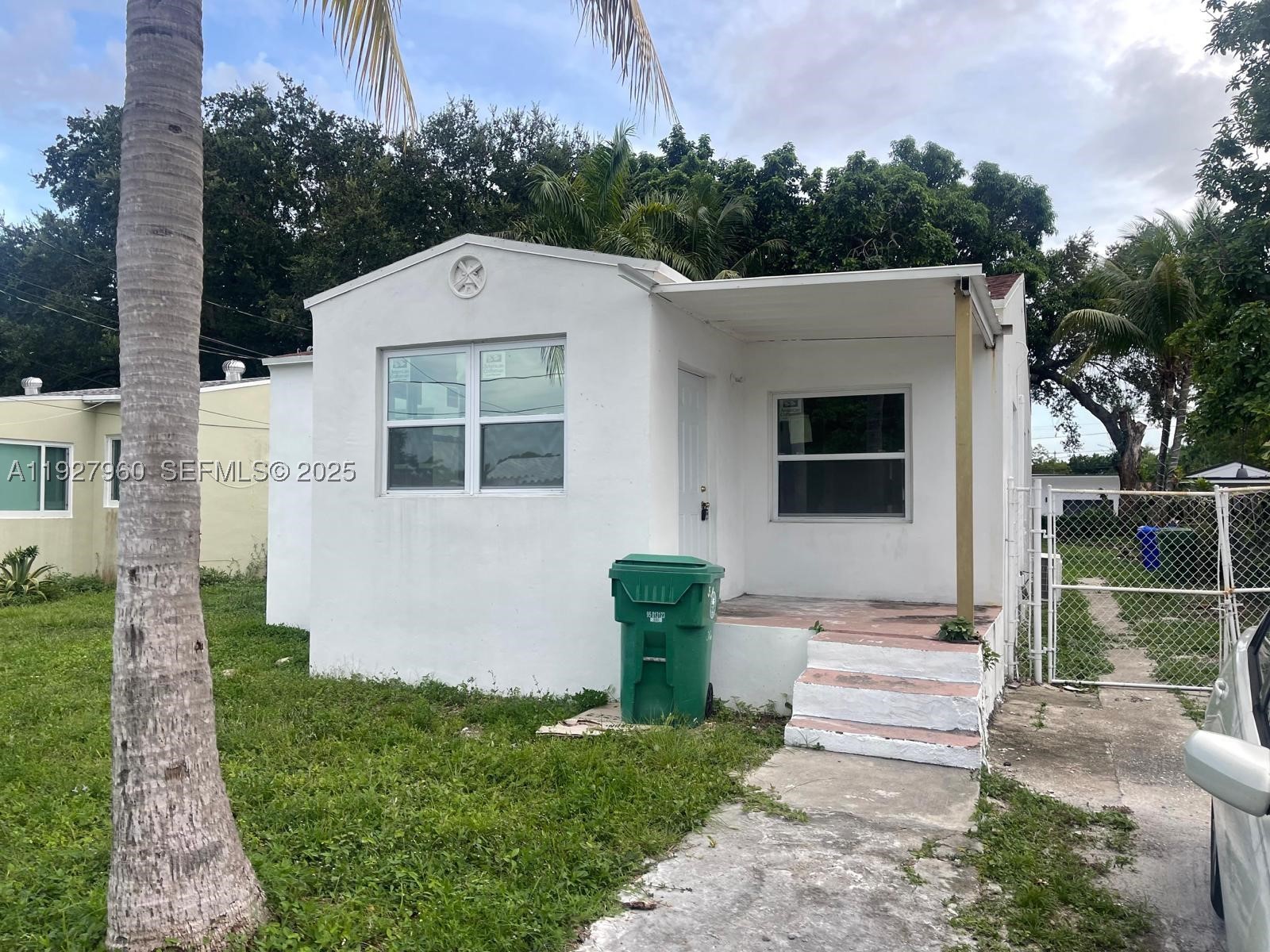 560 Nw 53rd St Property Photo 7