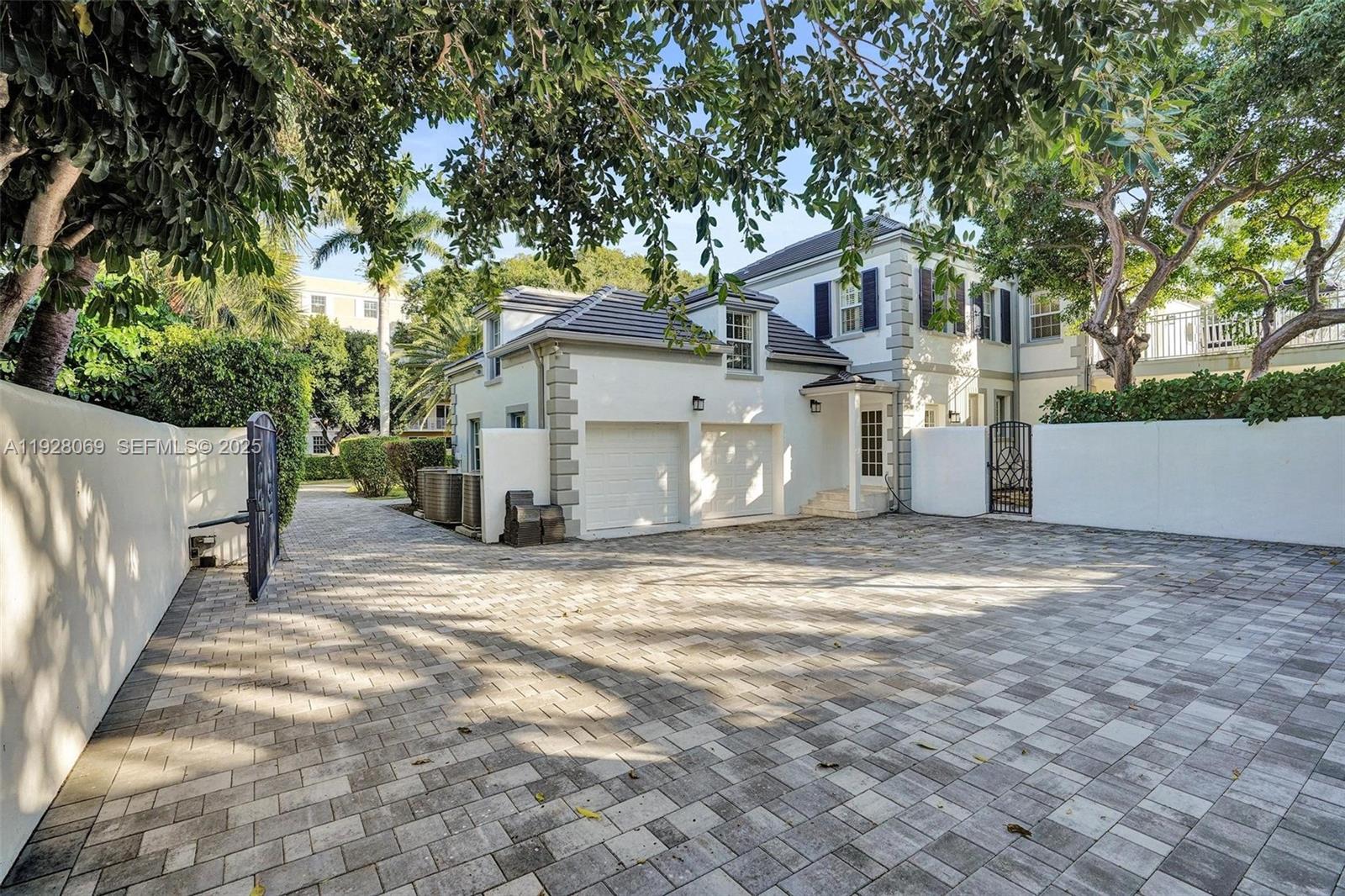 1281 Banyan Rd Property Photo 11