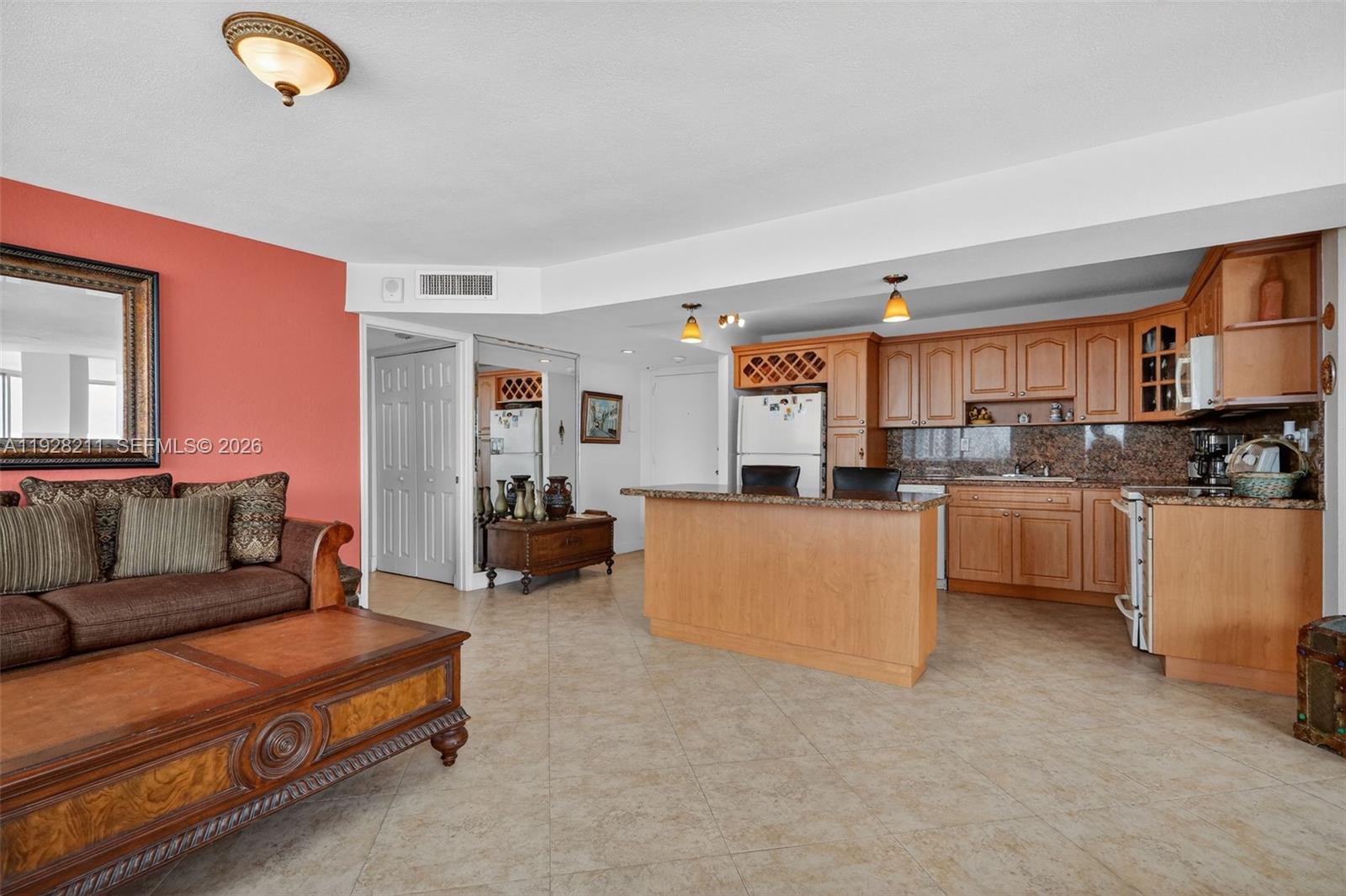 7135 Collins Ave 1015 Property Photo 5