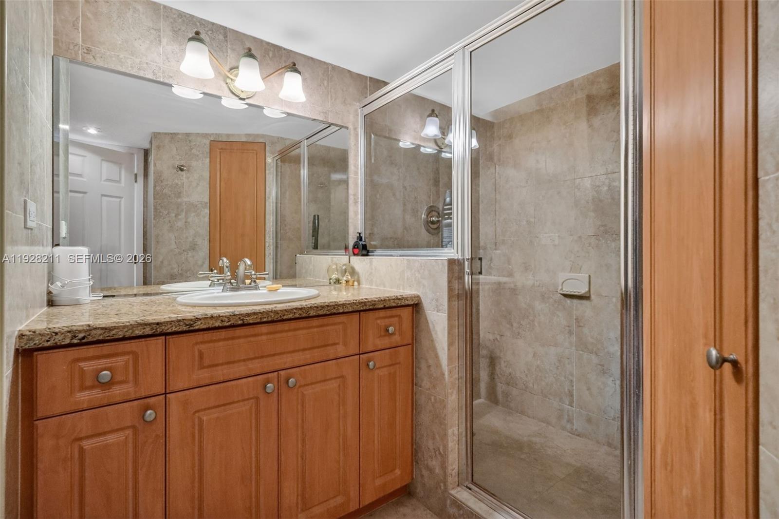 7135 Collins Ave 1015 Property Photo 16