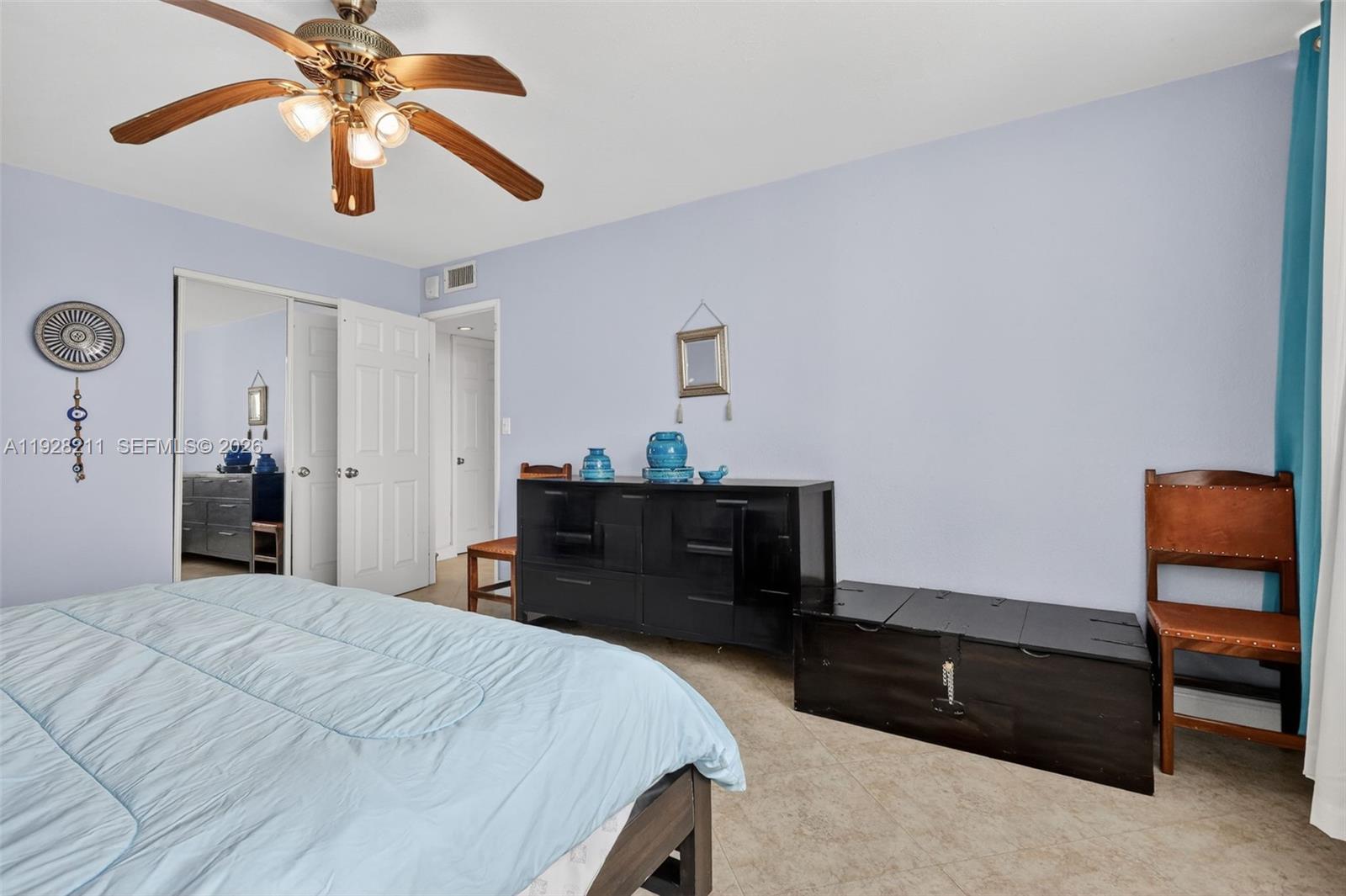 7135 Collins Ave 1015 Property Photo 21