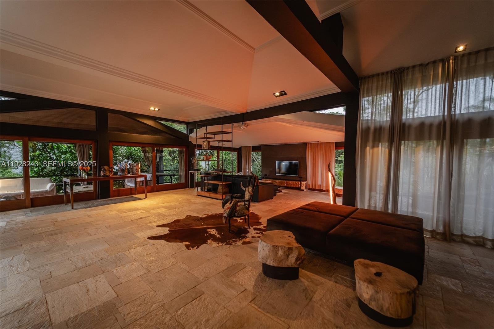 240 Rua Joao Borges Property Photo 7