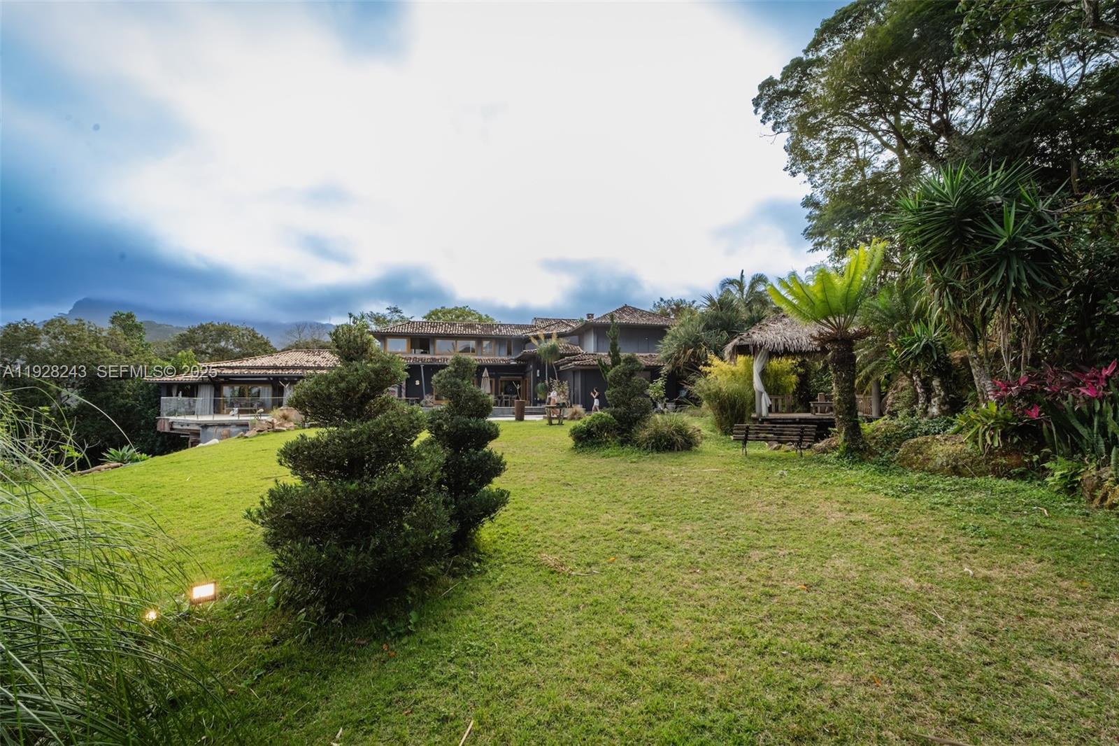 240 Rua Joao Borges Property Photo 29