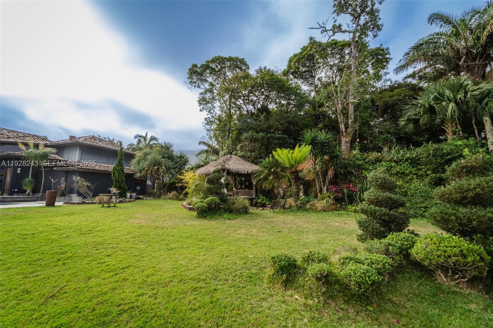 240 Rua Joao Borges Property Photo 32