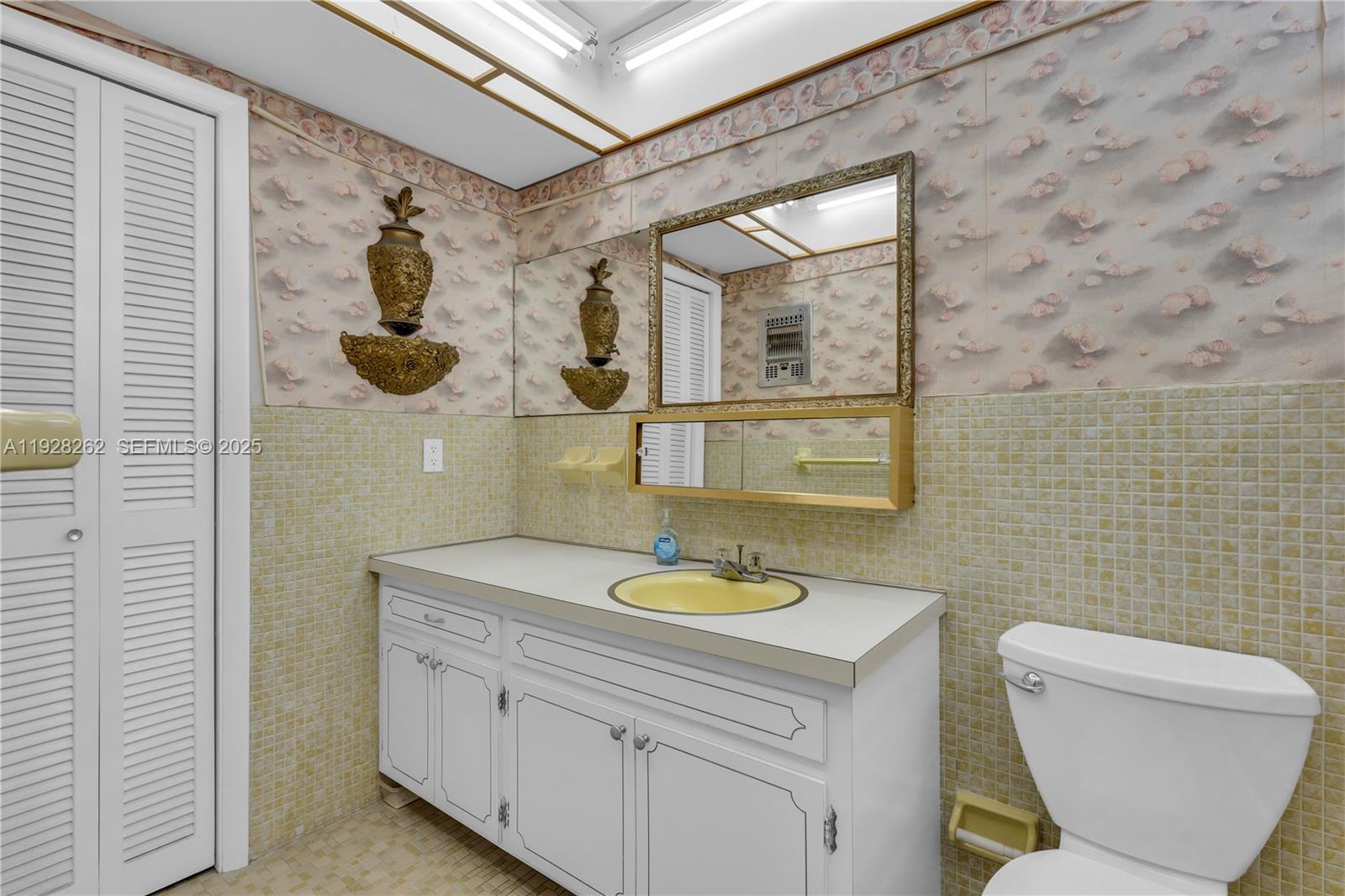 215 Se 3rd Ave 407b Property Photo 13