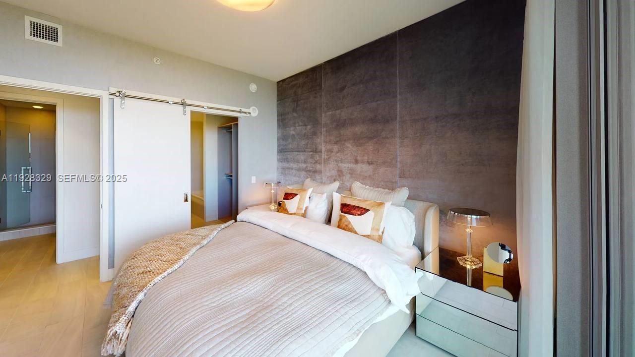 2000 Metropica Way 1701 Property Photo 6
