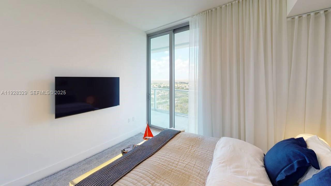 2000 Metropica Way 1701 Property Photo 10